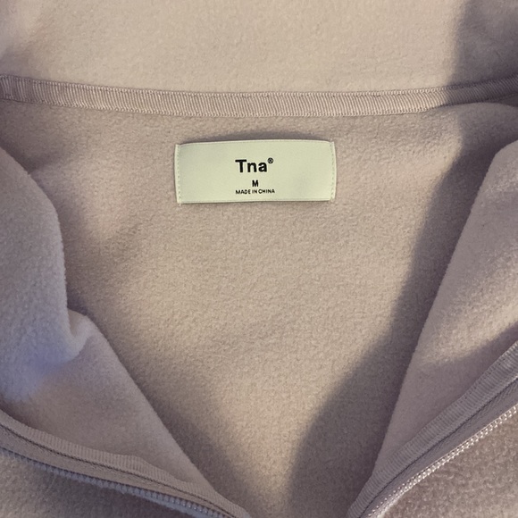 Light purple Cropped TNA fleece hoodie size M - Picture 2 of 2